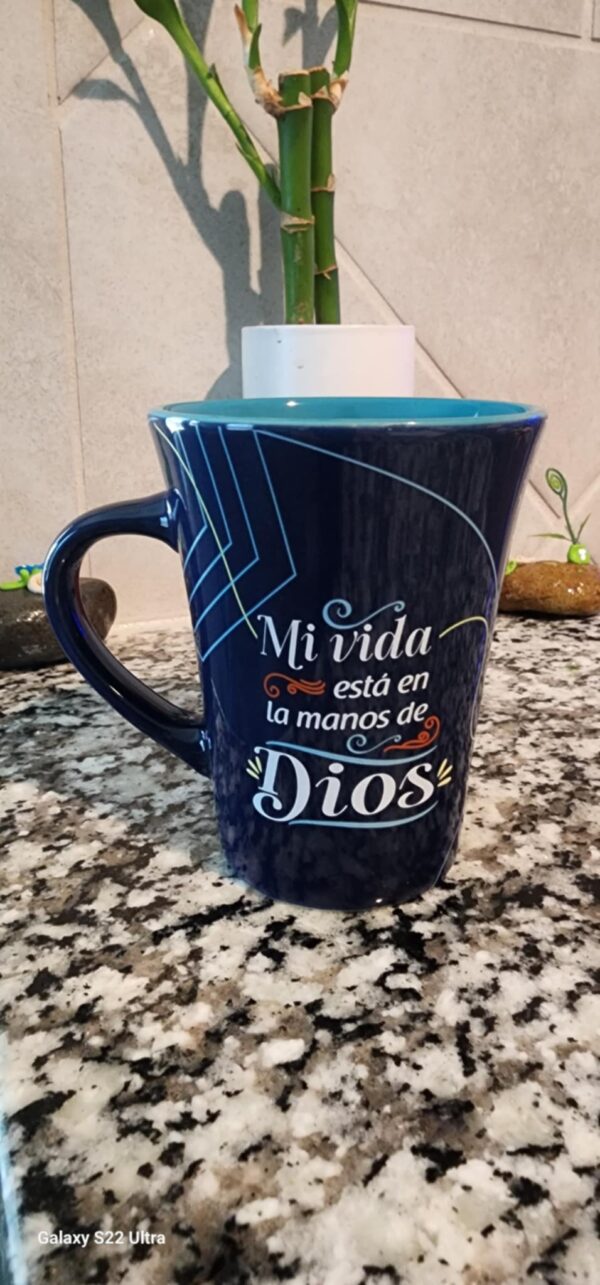 Taza para cafe Mi Vida Esta En Manos De Dios